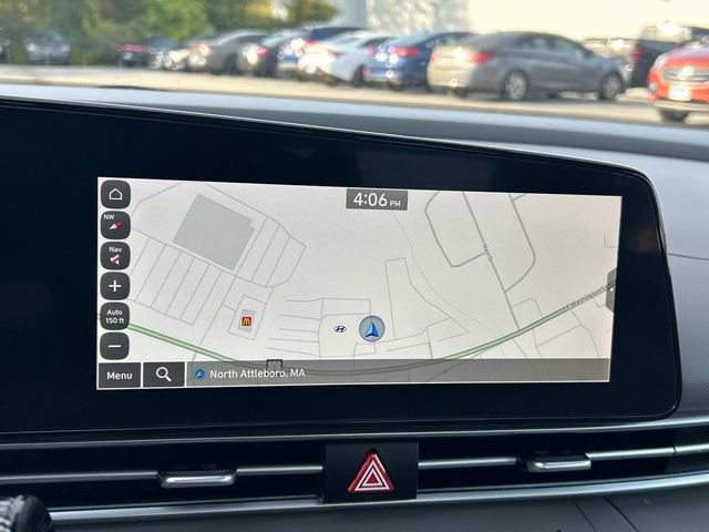 Used 2025 Hyundai Elantra SEL image 31