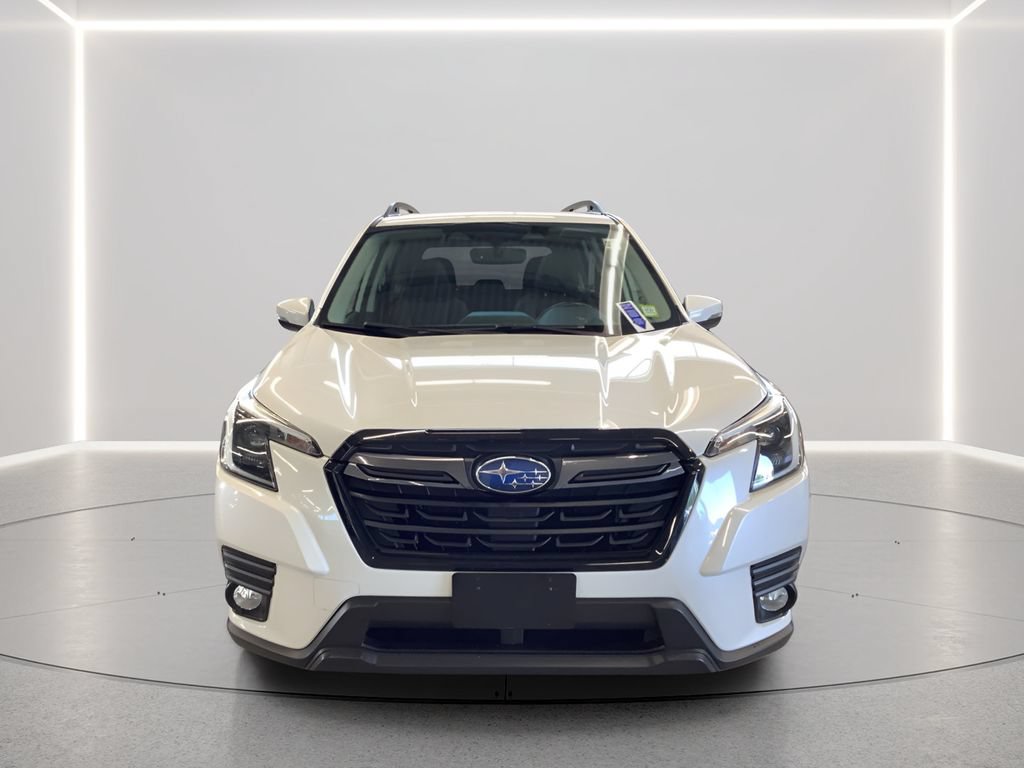 Certified 2023 Subaru Forester Limited AWD/4WD image 4