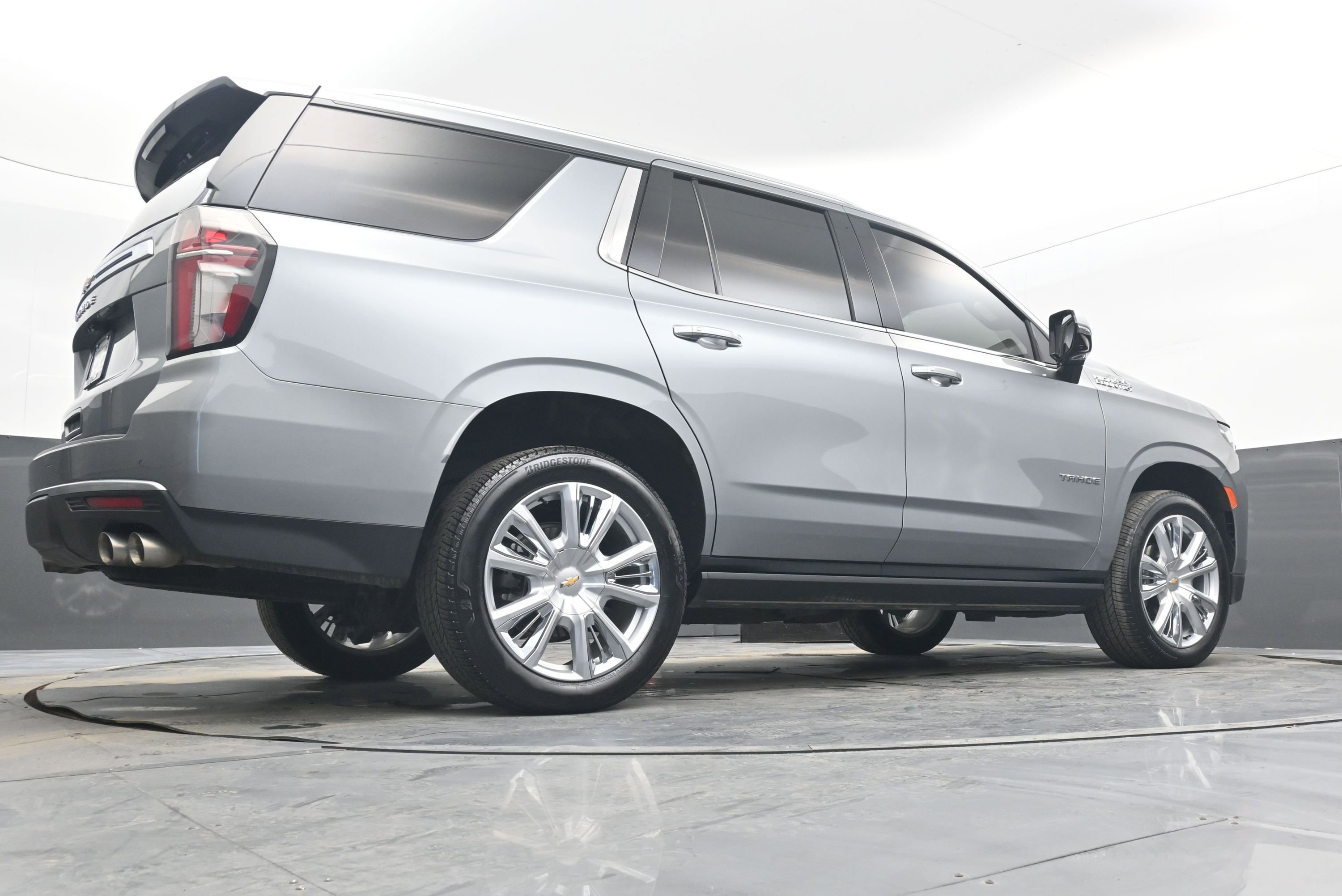 Certified 2024 Chevrolet Tahoe High Country w/ Premium Package image 44