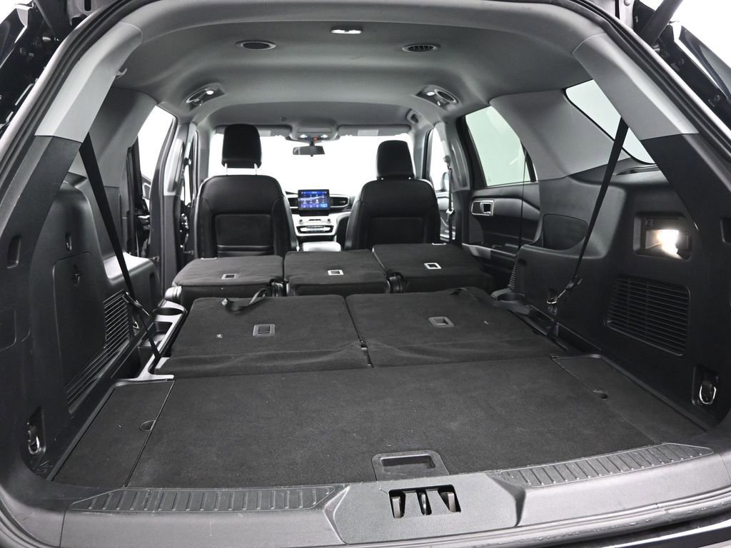 Certified 2022 Ford Explorer XLT w/ Equipment Group 202A image 24