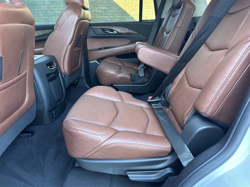 Used 2020 Cadillac Escalade Premium Luxury image 21