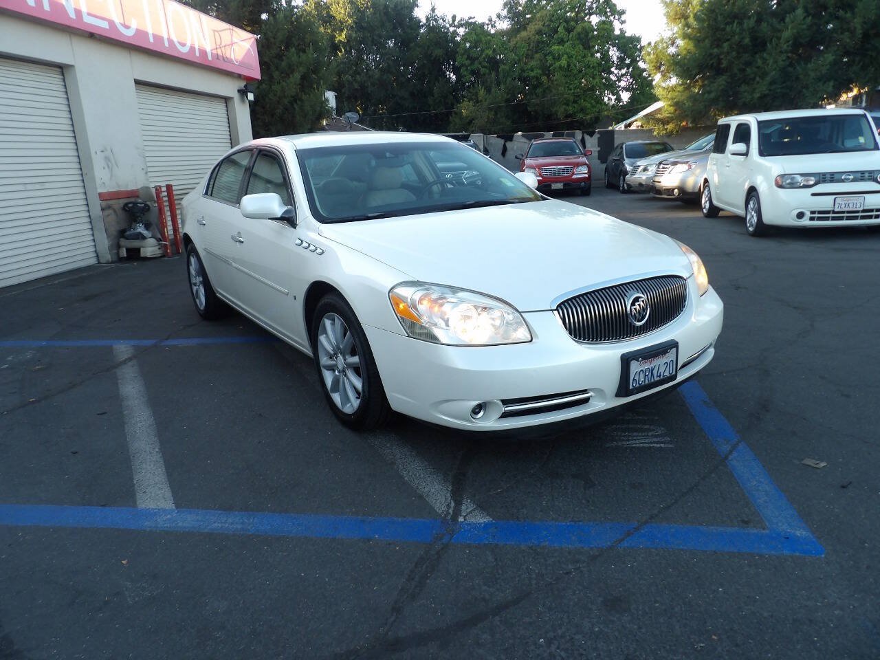 Used 2008 Buick Lucerne CXS FWD image 2