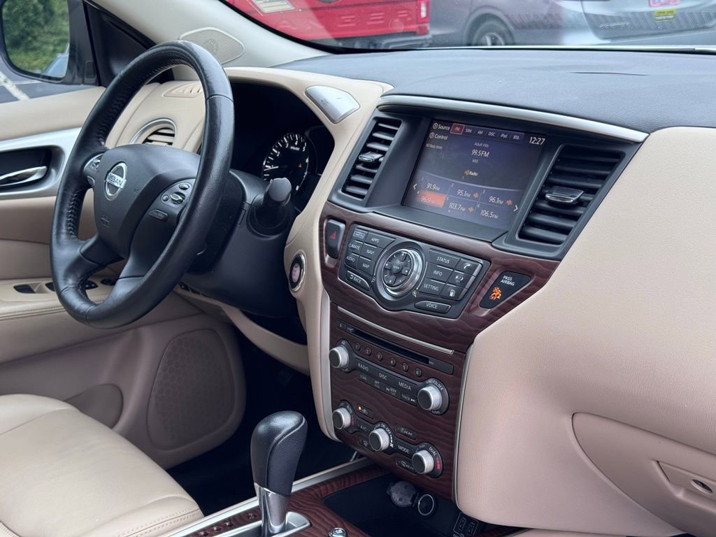 Used 2018 Nissan Pathfinder Platinum FWD image 27