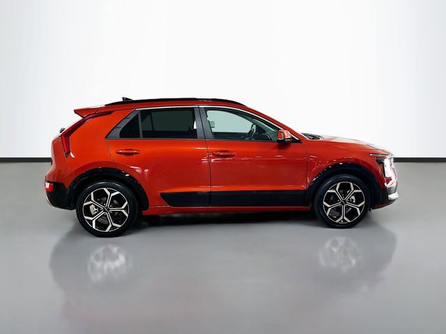 Certified 2023 Kia Niro EX Touring image 8