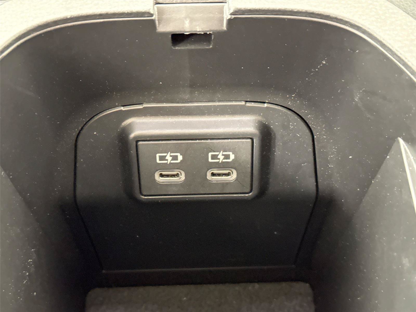 Used 2024 Toyota RAV4 XLE Premium FWD image 34