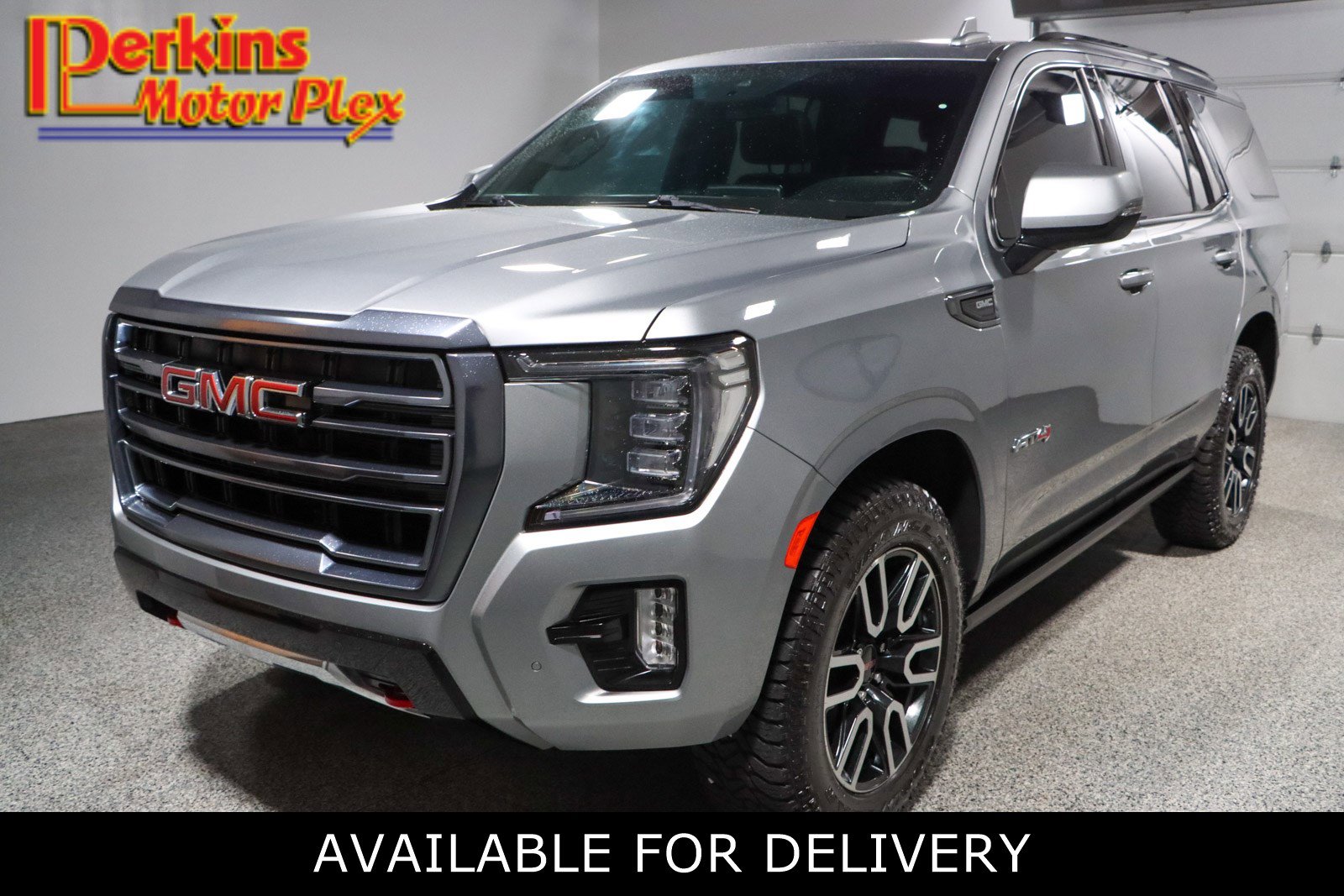 Used 2023 GMC Yukon AT4 AWD/4WD image 1