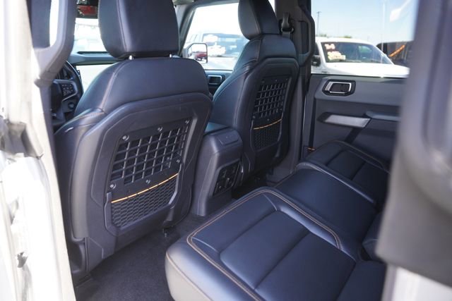 Used 2023 Ford Bronco Badlands image 11