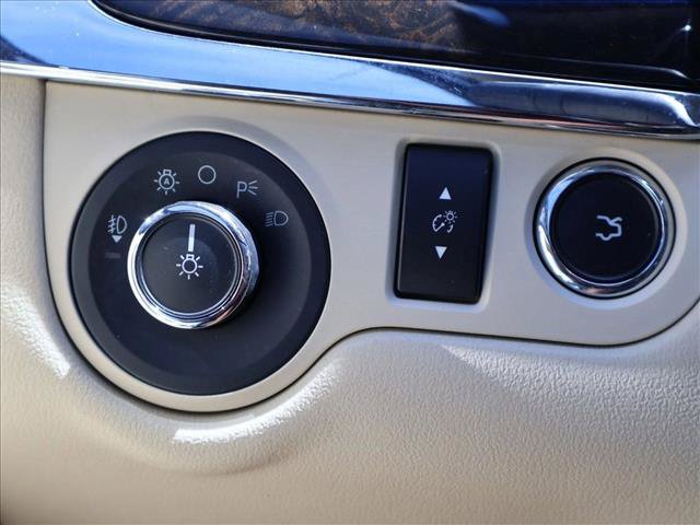 Used 2013 Lincoln MKS FWD image 16