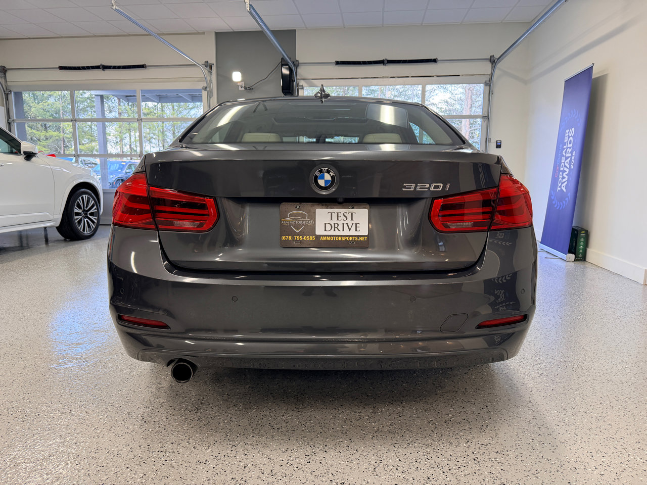 Used 2016 BMW 320i Sedan image 7
