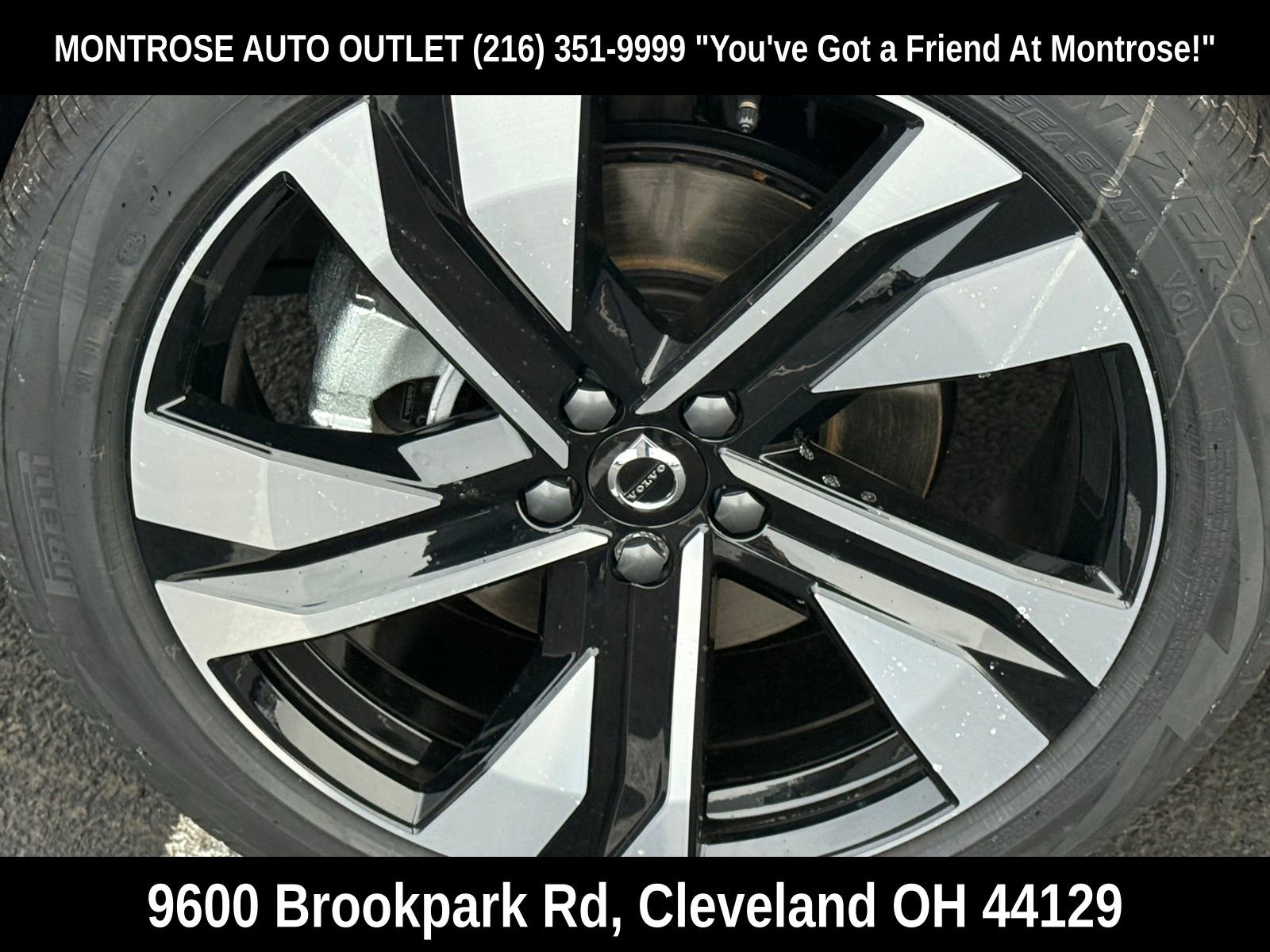 New 2026 Volvo XC40 B5 Plus w/ Protection Package Premier image 10