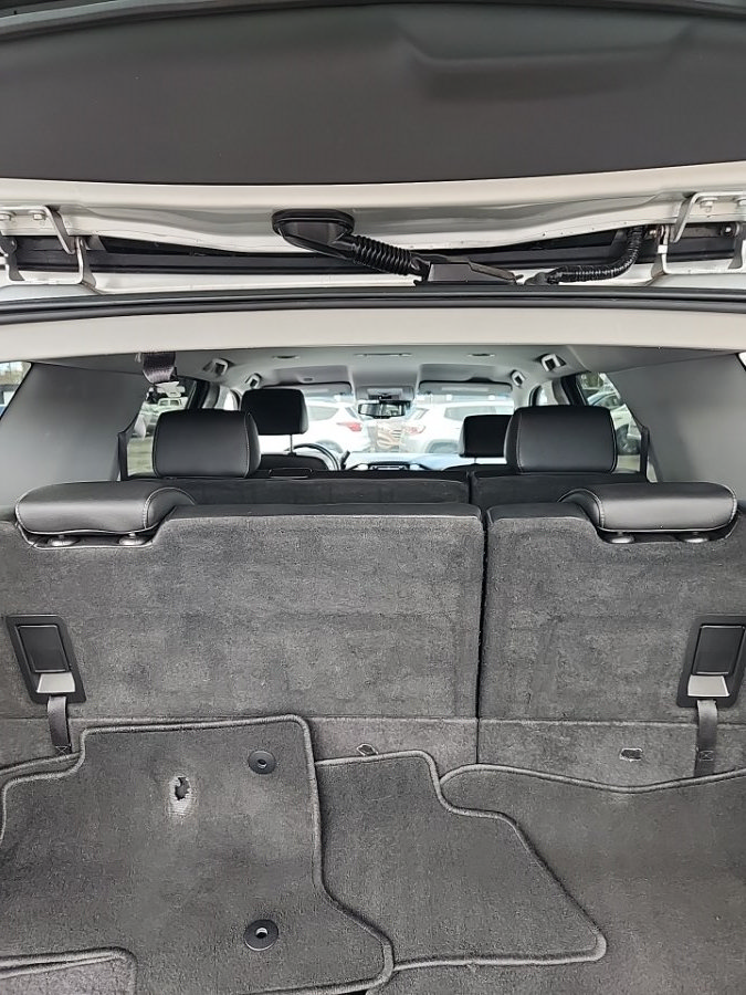 Used 2017 Chevrolet Tahoe LT AWD/4WD image 10