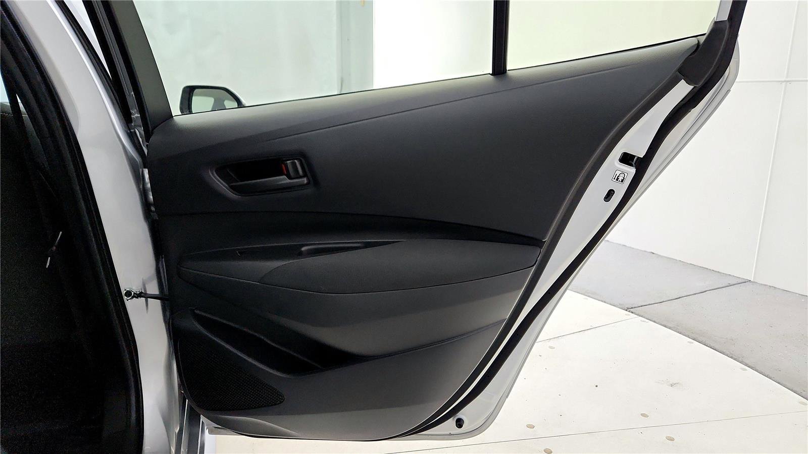 Used 2024 Toyota Corolla LE image 19