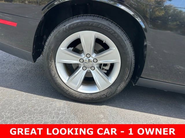 Used 2023 Dodge Challenger SXT image 7