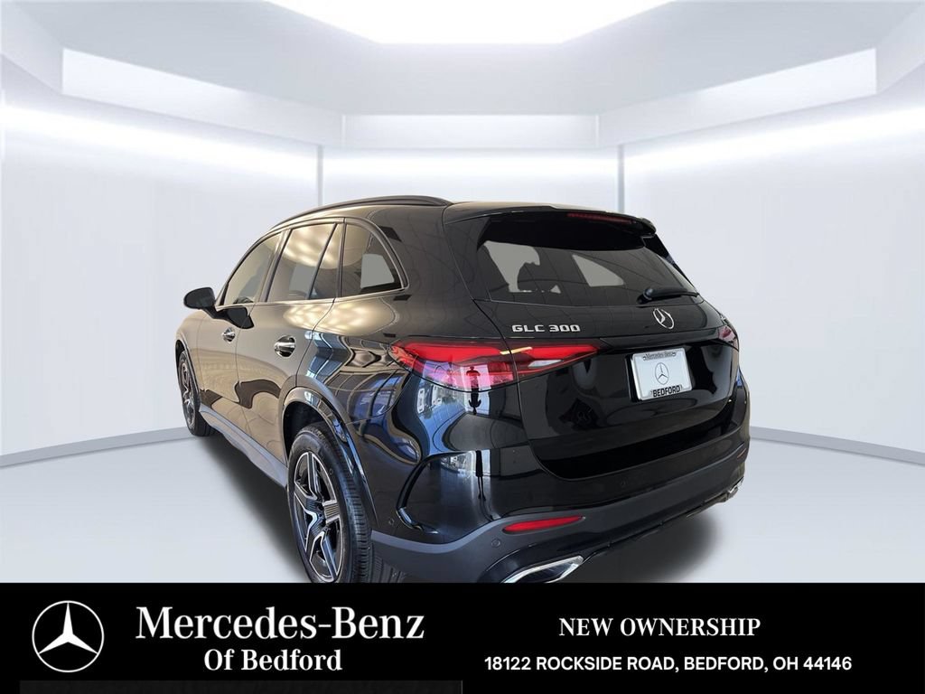 Used 2026 Mercedes-Benz GLC 300 4MATIC image 3