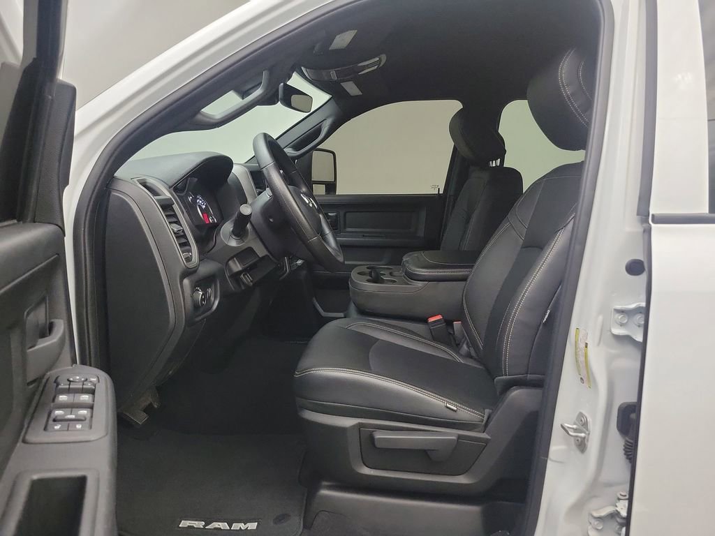 Used 2025 RAM 3500 Tradesman image 4