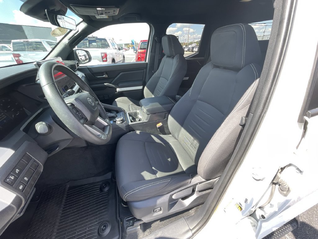 Used 2024 Toyota Tacoma TRD Off-Road AWD/4WD image 18
