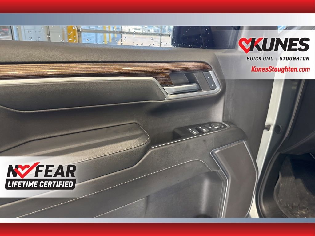 Used 2024 GMC Sierra 1500 Elevation w/ LPO, Elevation Black Package image 18