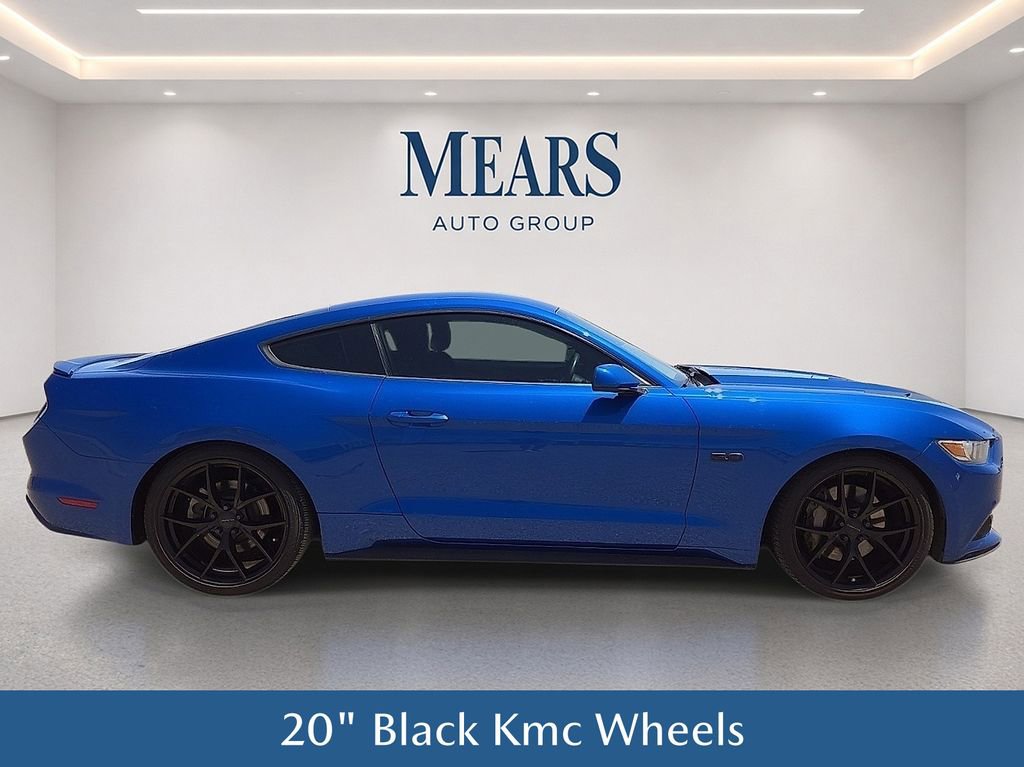 Used 2017 Ford Mustang GT RWD image 7