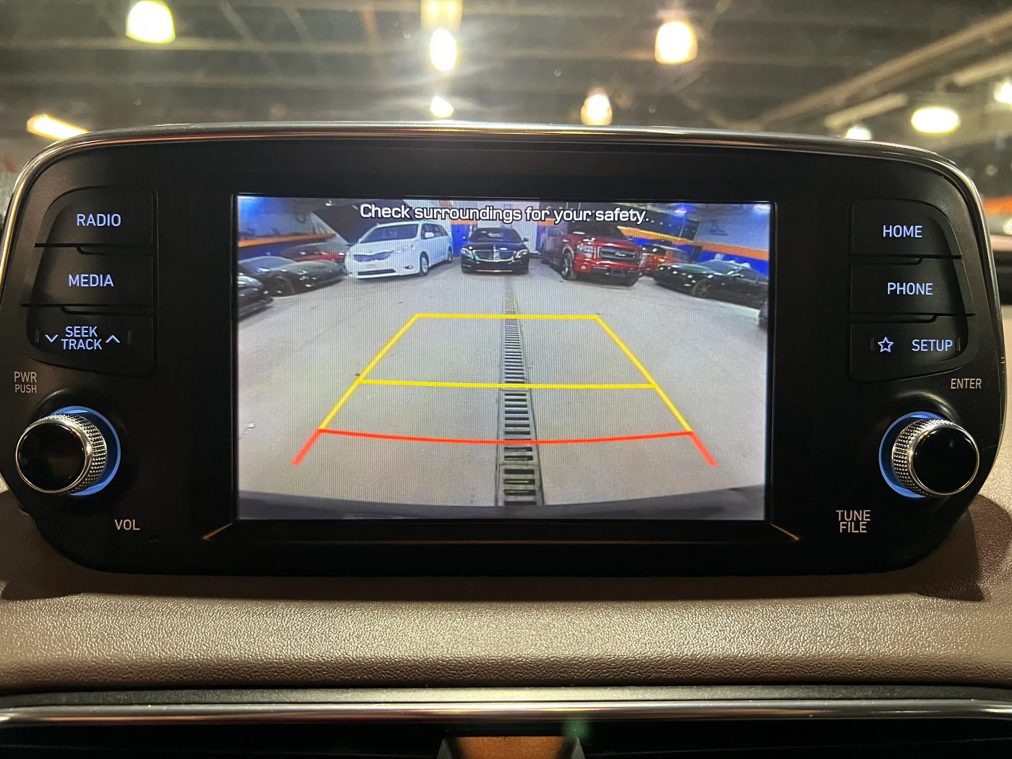 Used 2019 Hyundai Santa Fe SEL FWD image 13