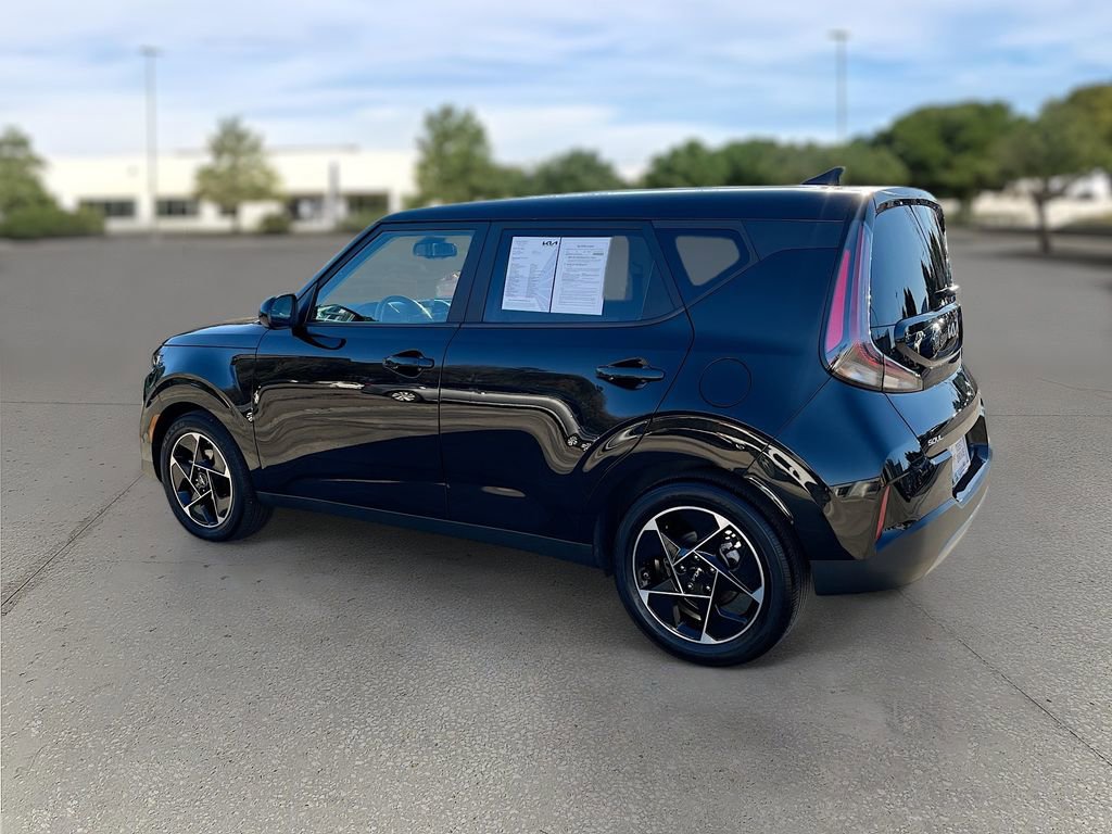 Certified 2023 Kia Soul EX image 4