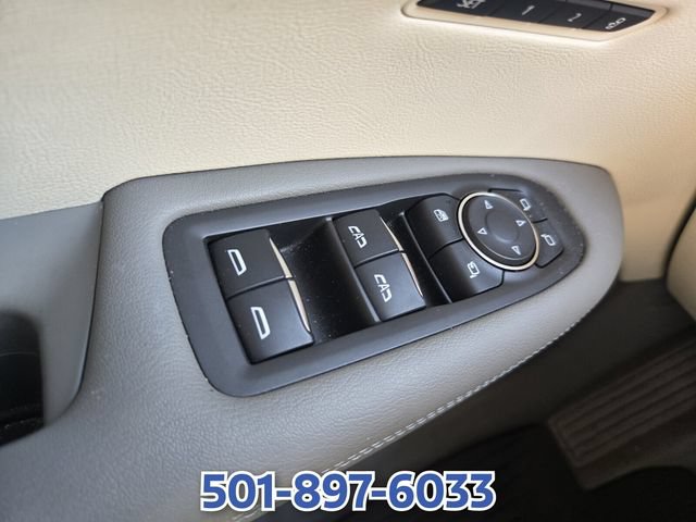 Used 2023 Cadillac XT6 Premium Luxury w/ Technology Package AWD/4WD image 33