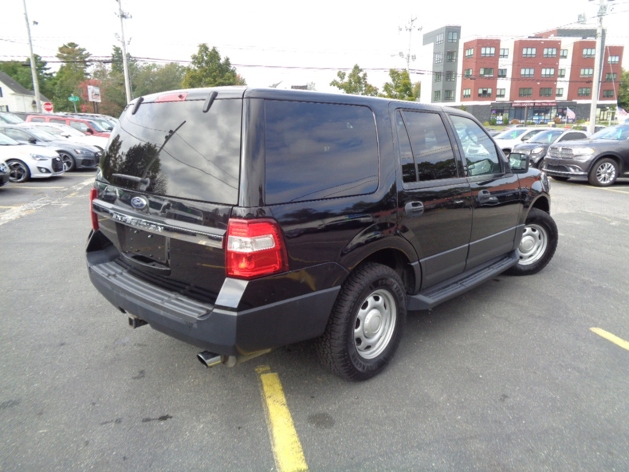 Used 2016 Ford Expedition XL image 4