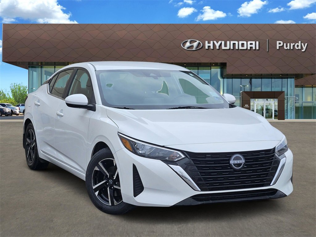 Used 2024 Nissan Sentra SV image 1