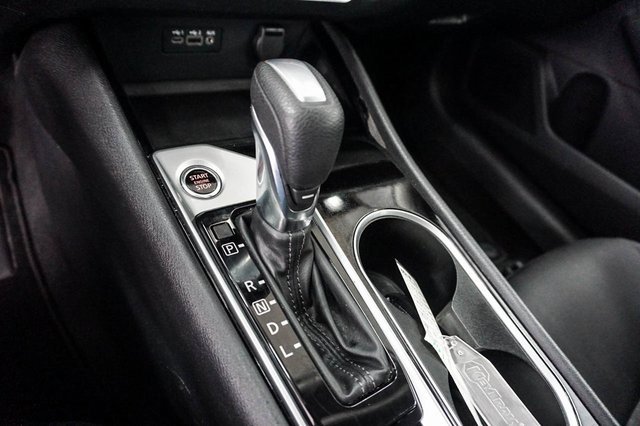 Used 2024 Nissan Altima 2.5 SV image 16