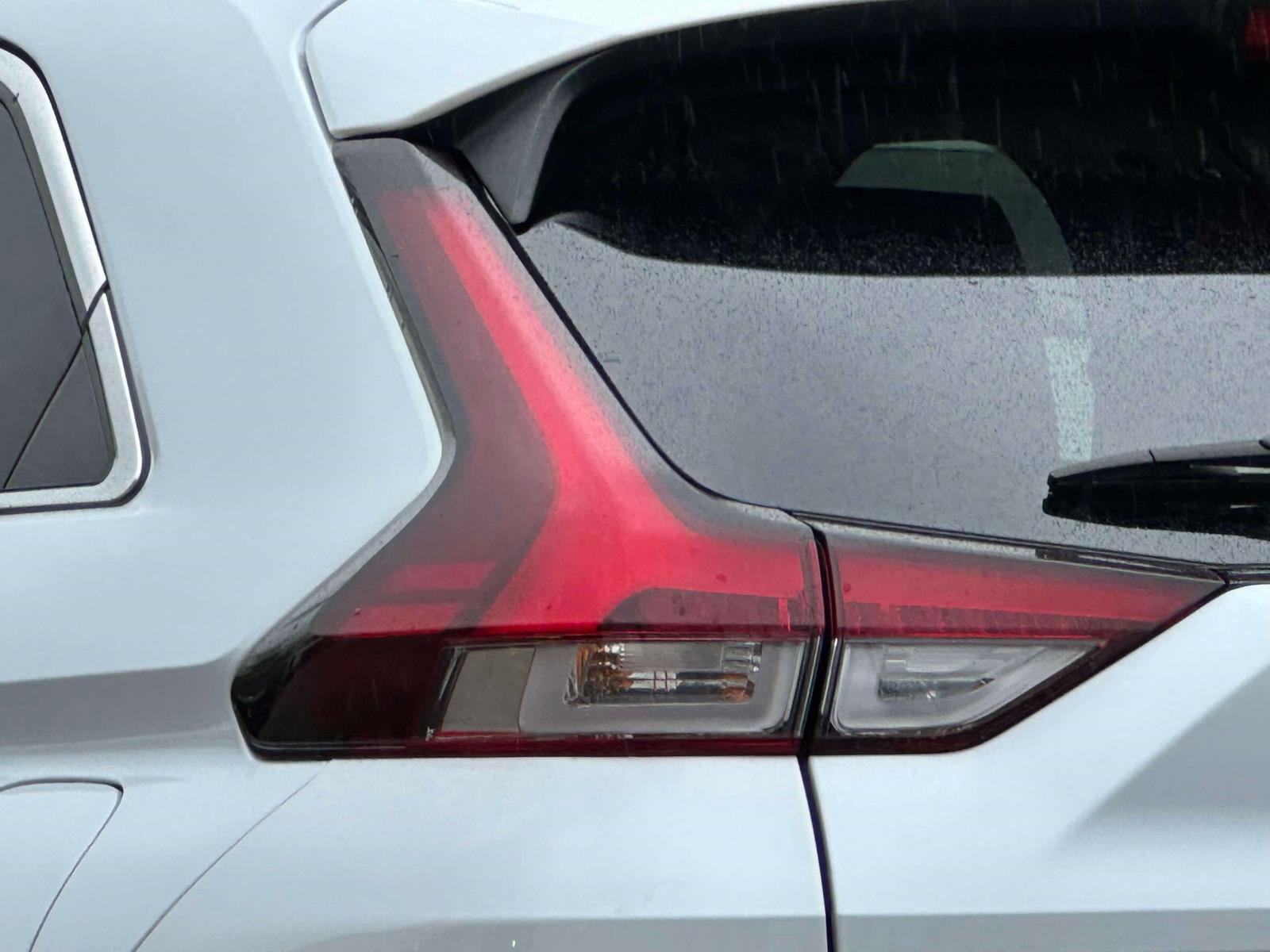 Used 2024 Mitsubishi Eclipse Cross SE AWD/4WD image 8