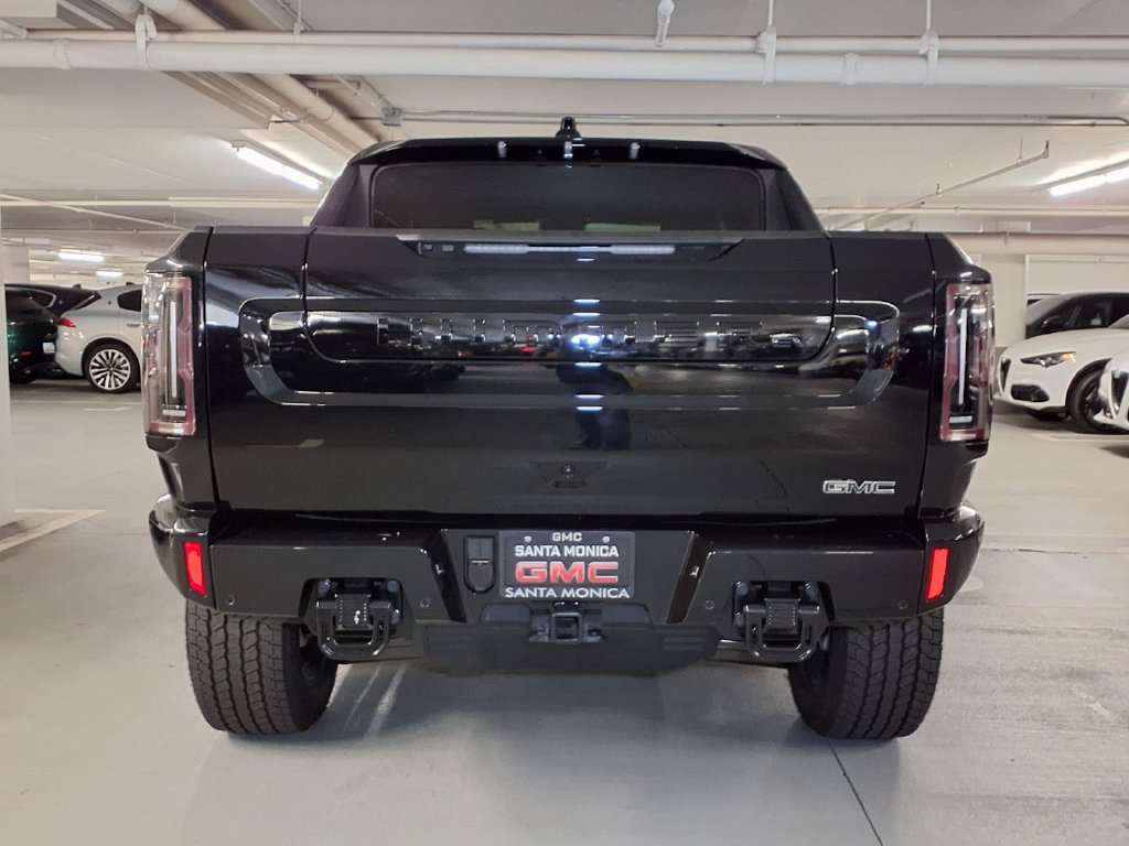 New 2026 GMC Hummer EV 4x4 Crew Cab w/ LPO, Dark Essentials Package image 8