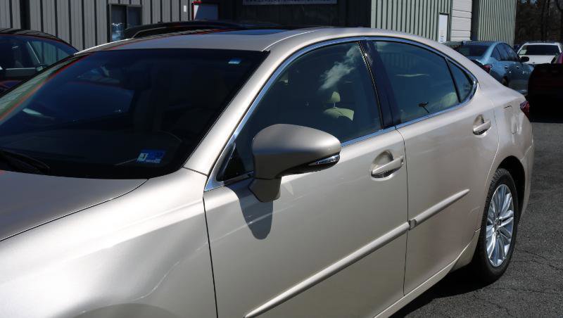 Used 2015 Lexus ES 350 4dr Sdn w/ Luxury Package image 5