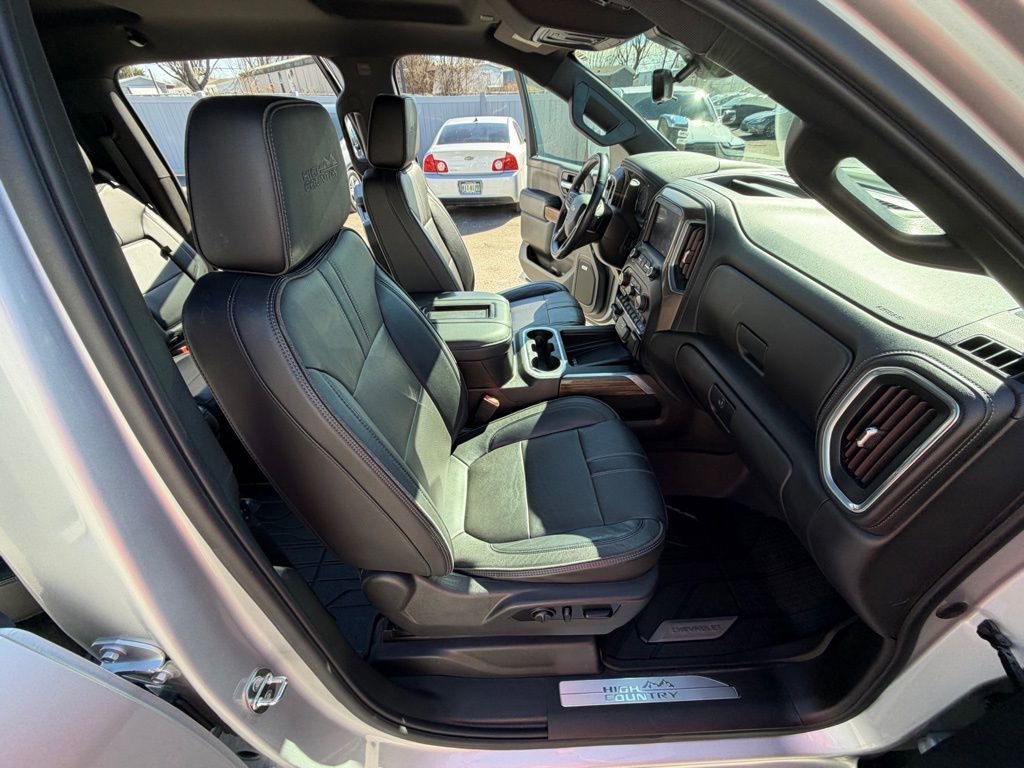 Used 2021 Chevrolet Silverado 3500 High Country image 39