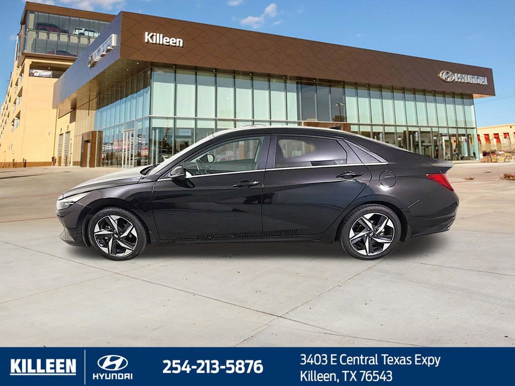 Used 2023 Hyundai Elantra Limited FWD image 4