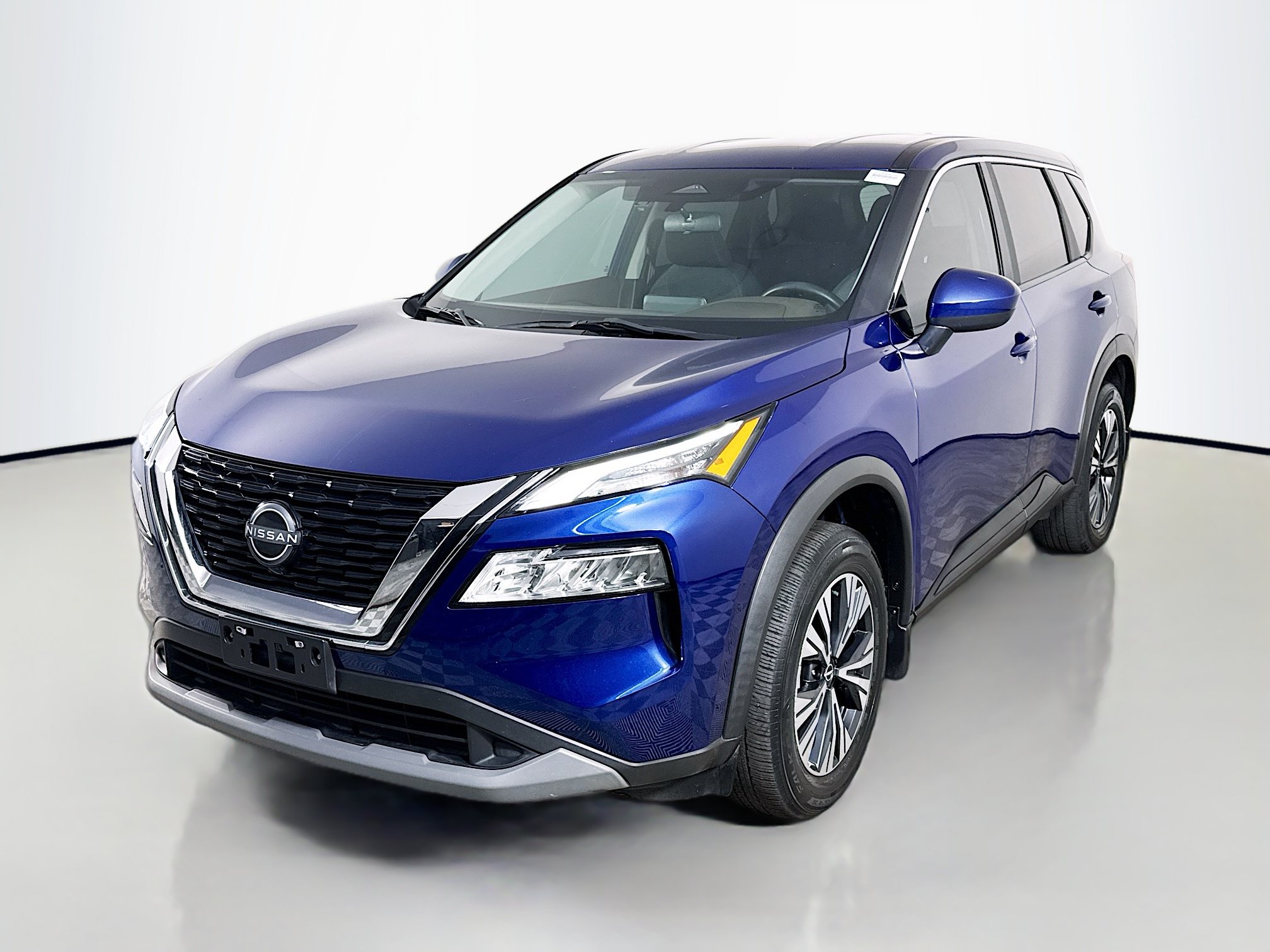 Used 2023 Nissan Rogue SV FWD image 4