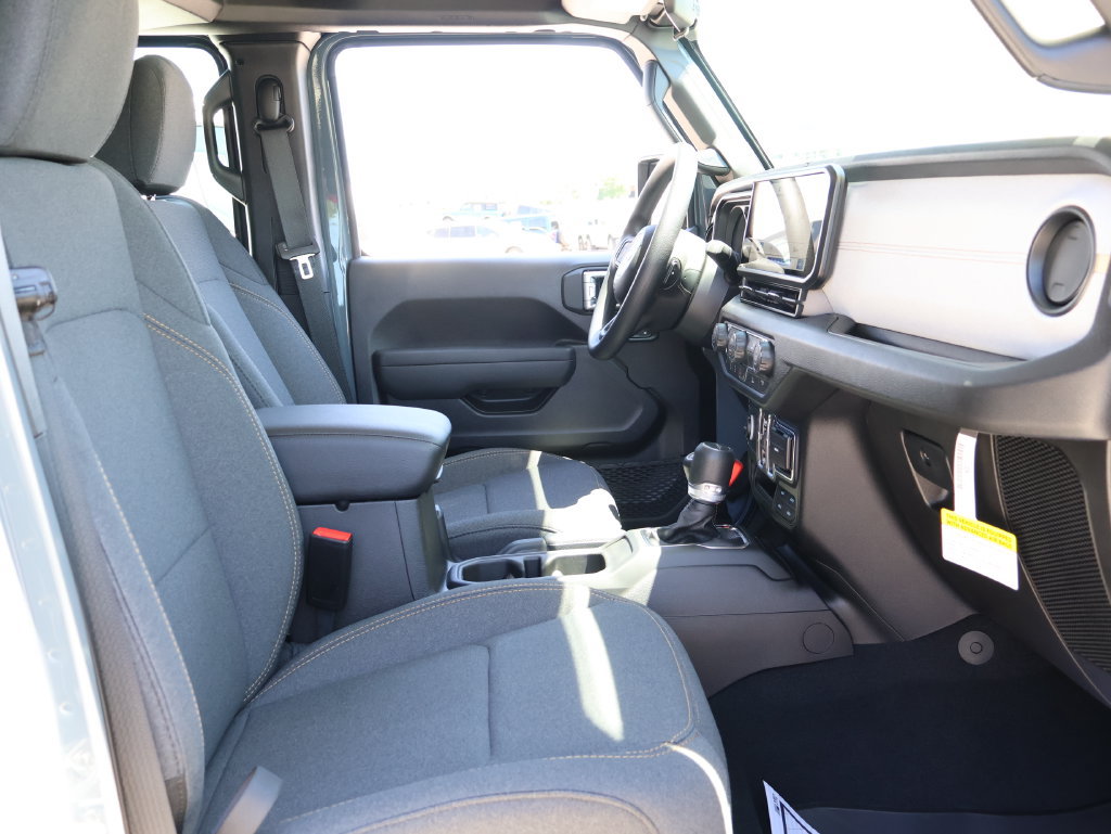 New 2026 Jeep Gladiator Sport AWD/4WD image 8
