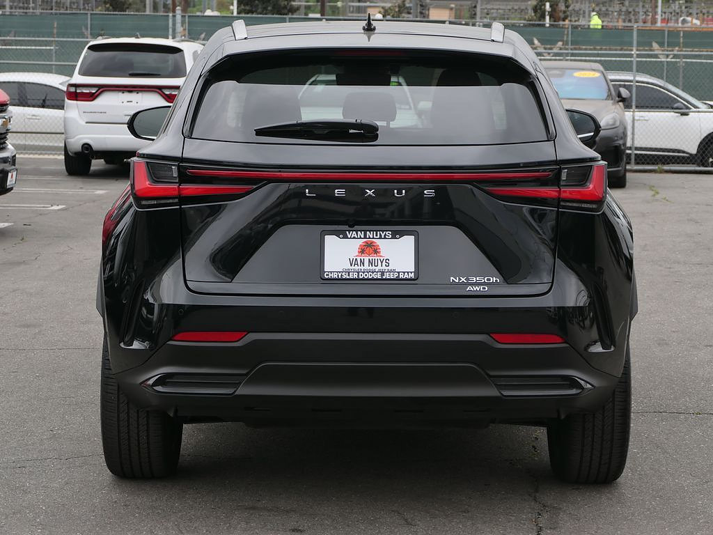 Used 2024 Lexus NX 350h AWD w/ Vision Package image 5