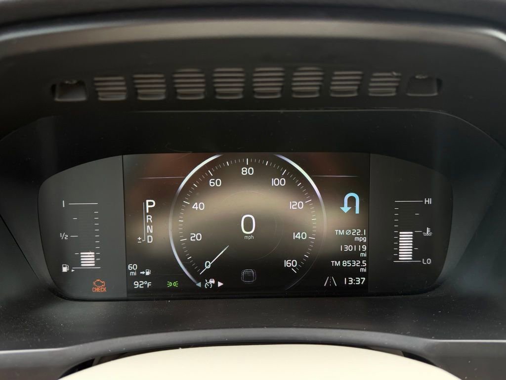 Used 2019 Volvo XC90 T5 Momentum FWD image 19
