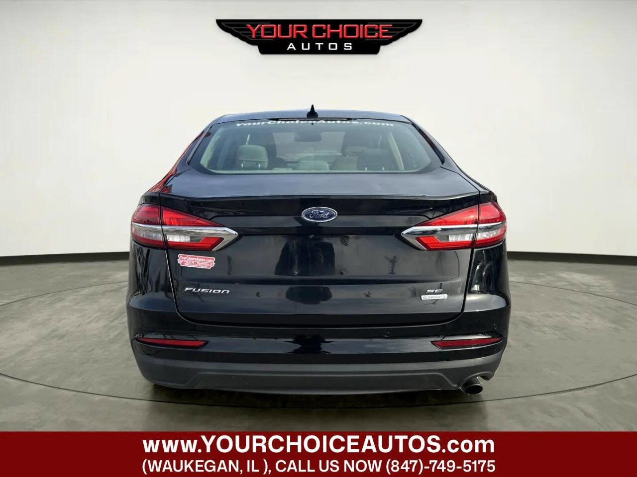 Used 2019 Ford Fusion SE image 4