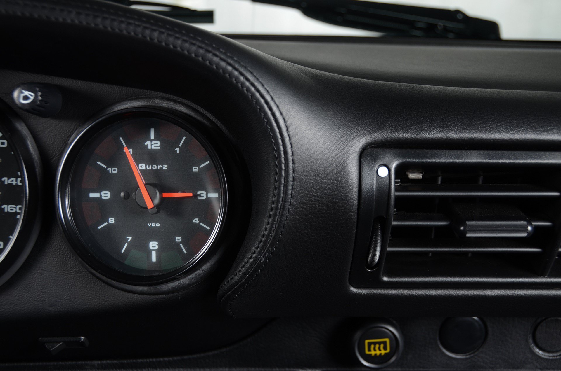 Used 1994 Porsche 911 Turbo RWD image 15
