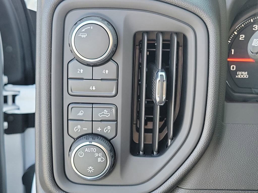 New 2026 Chevrolet Silverado 2500 Custom w/ Custom Value Package AWD/4WD image 13
