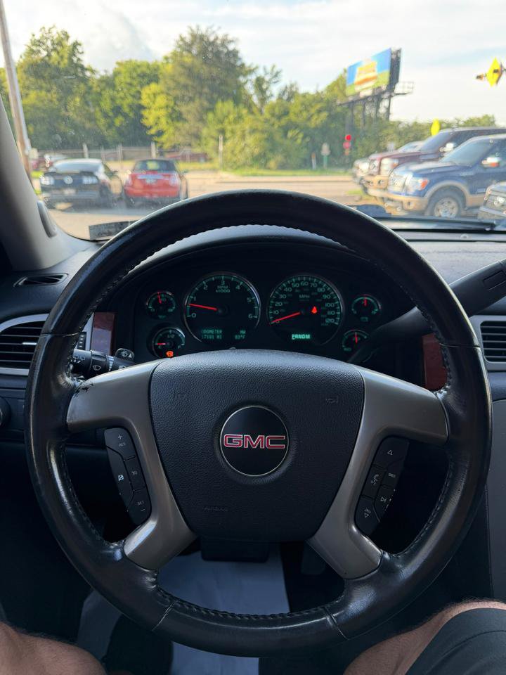 Used 2012 GMC Yukon SLE w/ Convenience Package AWD/4WD image 12