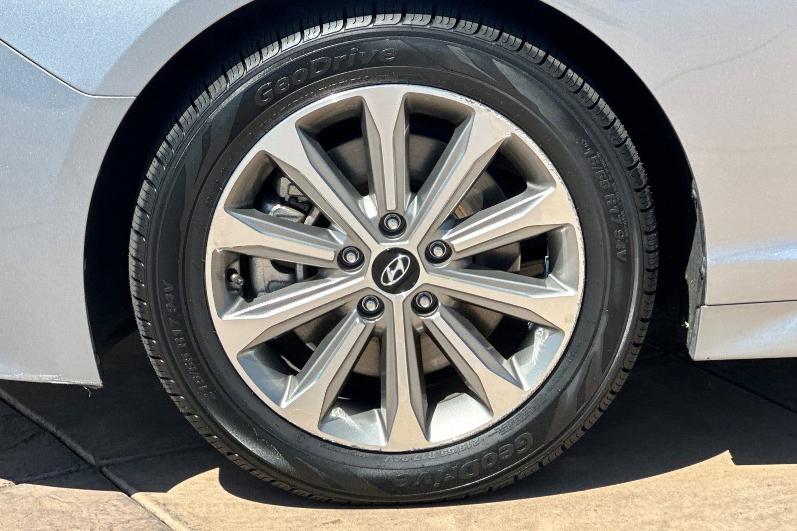 Used 2017 Hyundai Sonata Limited w/ Ultimate Package 04 FWD image 33