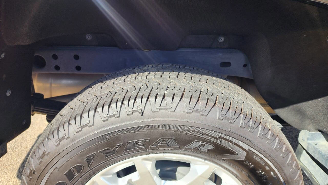 Used 2022 Chevrolet Colorado LT w/ Fleet Safety Package RWD image 17