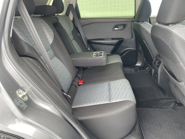 Used 2023 Nissan Rogue SV image 14