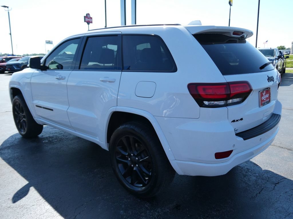 Used 2020 Jeep Grand Cherokee Altitude AWD/4WD image 7