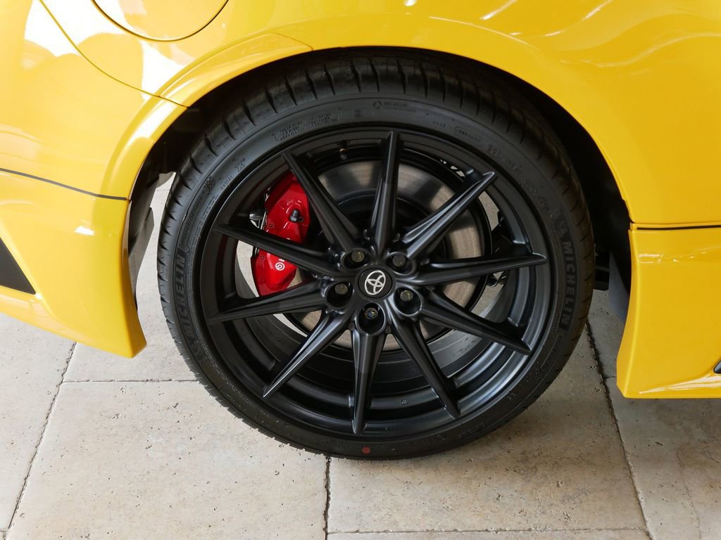 New 2026 Toyota GR86 YUZU Limited image 4