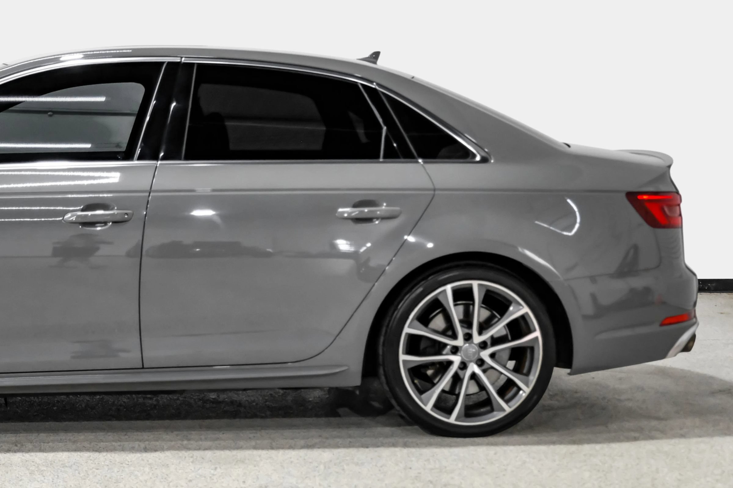 Used 2019 Audi S4 Premium w/ Convenience Package AWD/4WD image 11