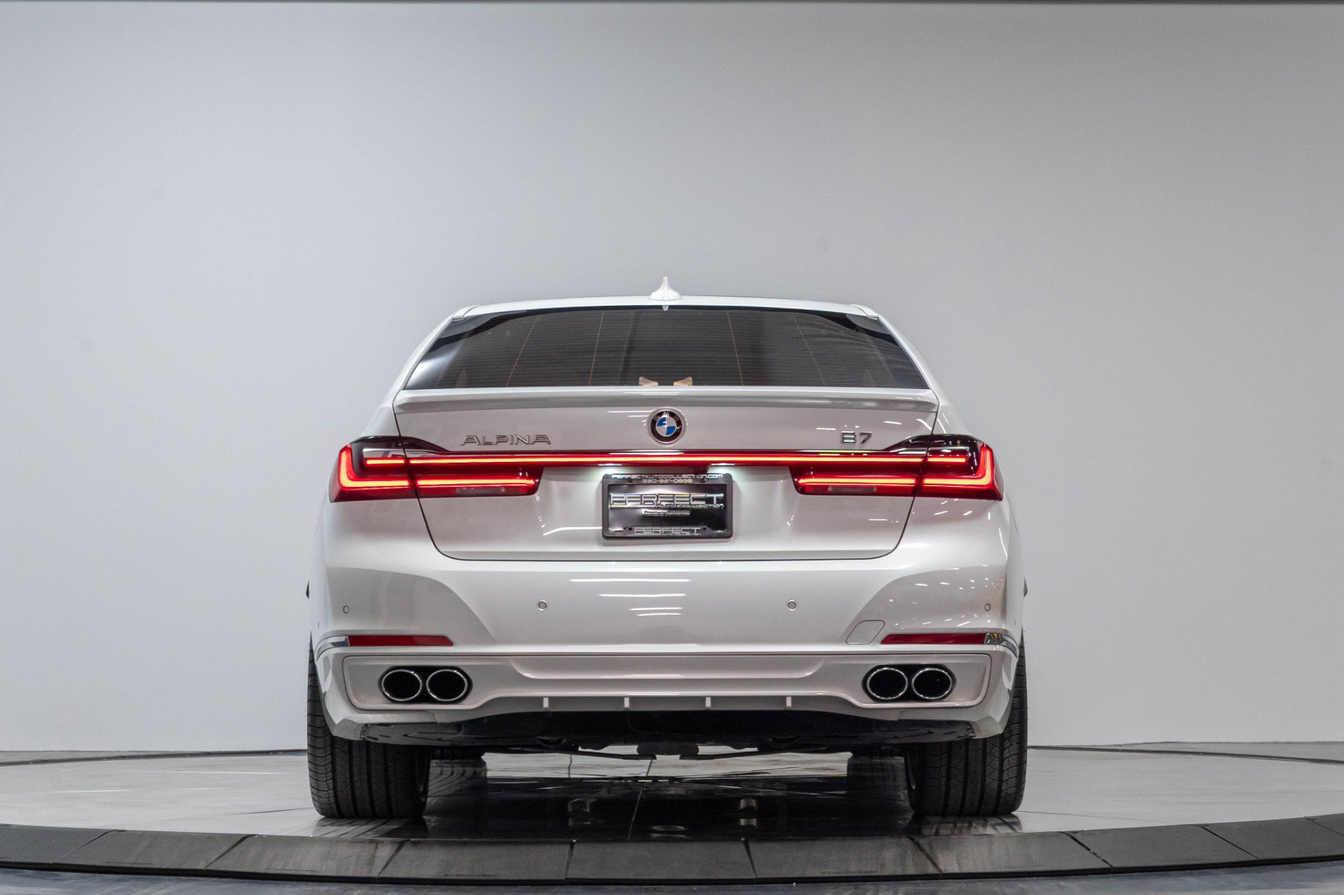Used 2022 BMW ALPINA B7 xDrive AWD/4WD image 49