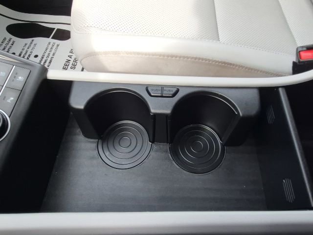 Used 2024 Hyundai Kona Limited AWD/4WD image 29