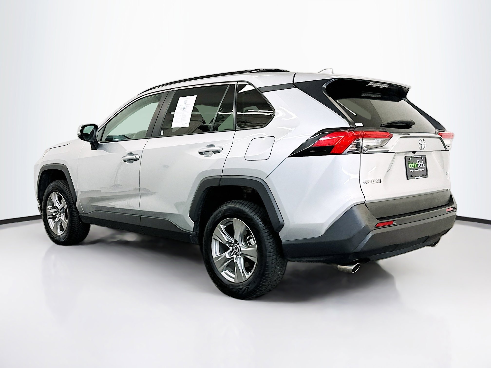 Used 2024 Toyota RAV4 XLE image 5
